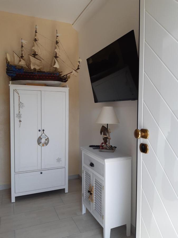 Soleil Royal Piano Terra Apartman Viareggio Kültér fotó